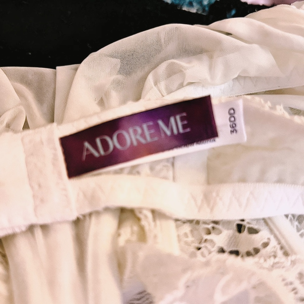 Adore Me Cream Lace Corset, Garter and Panty NWOT